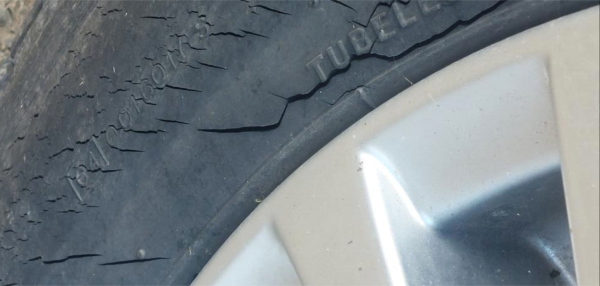 Cracked tyre image